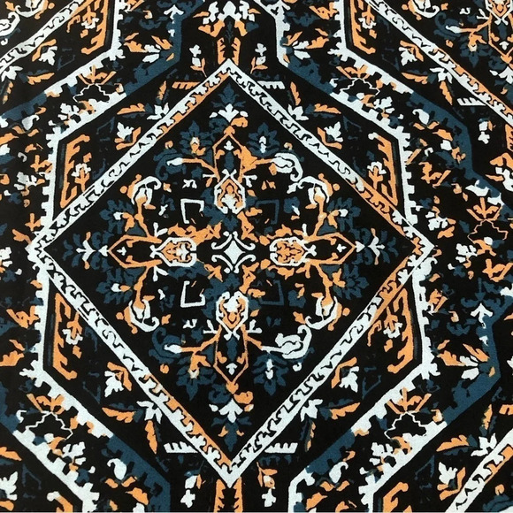 Chicos Sleeveless Top - Black Blue Gold Patterned - Size US 4-6 - Picture 4 of 7